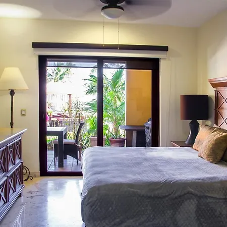 El Faro 102 Reef Apartment